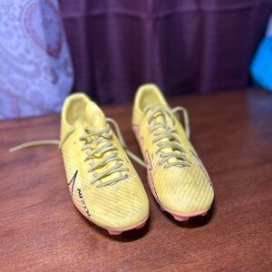 Nike Yellow Athletic Shoes​